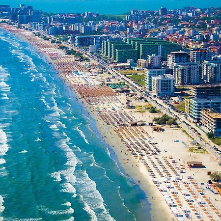 Vila Cris Apartments Năvodari Εξωτερικό φωτογραφία