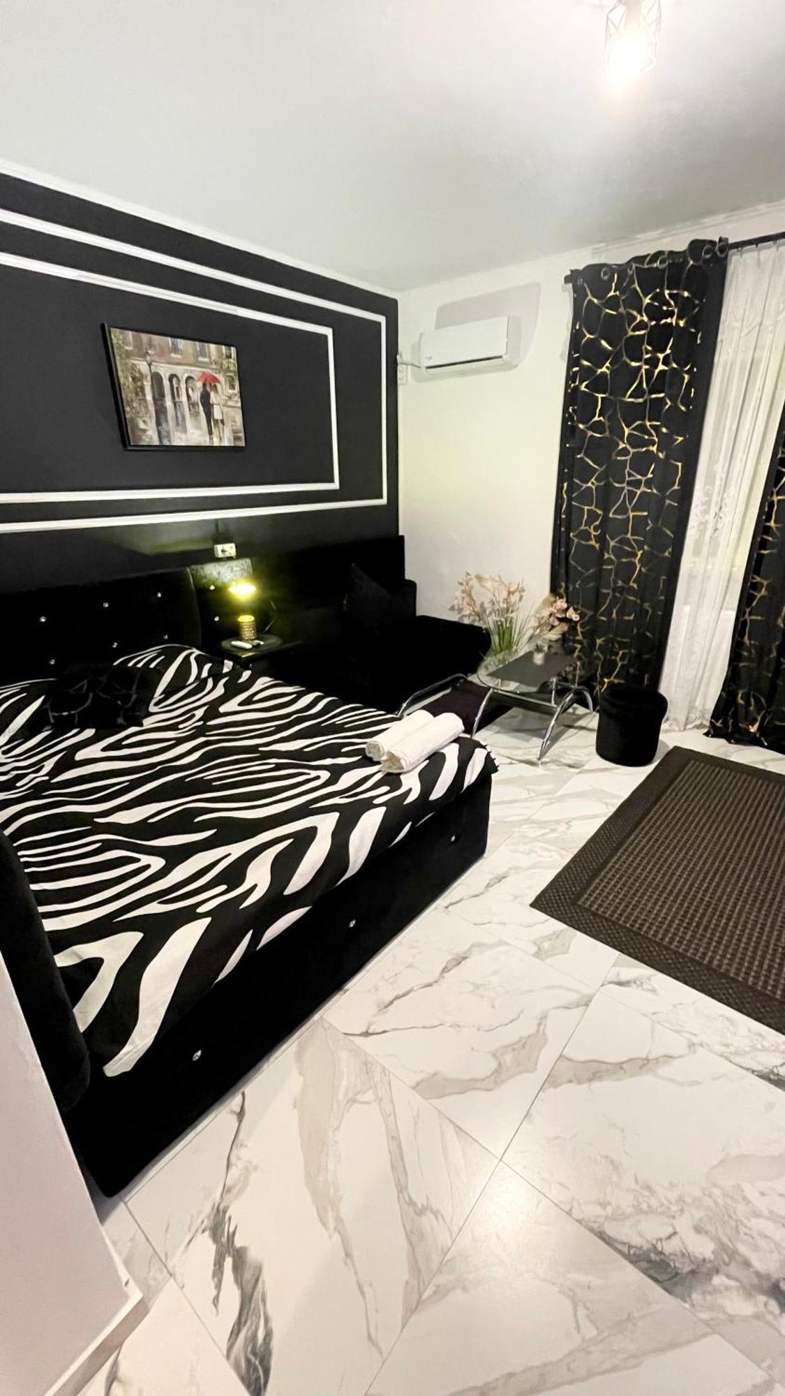 Vila Cris Apartments Năvodari Εξωτερικό φωτογραφία