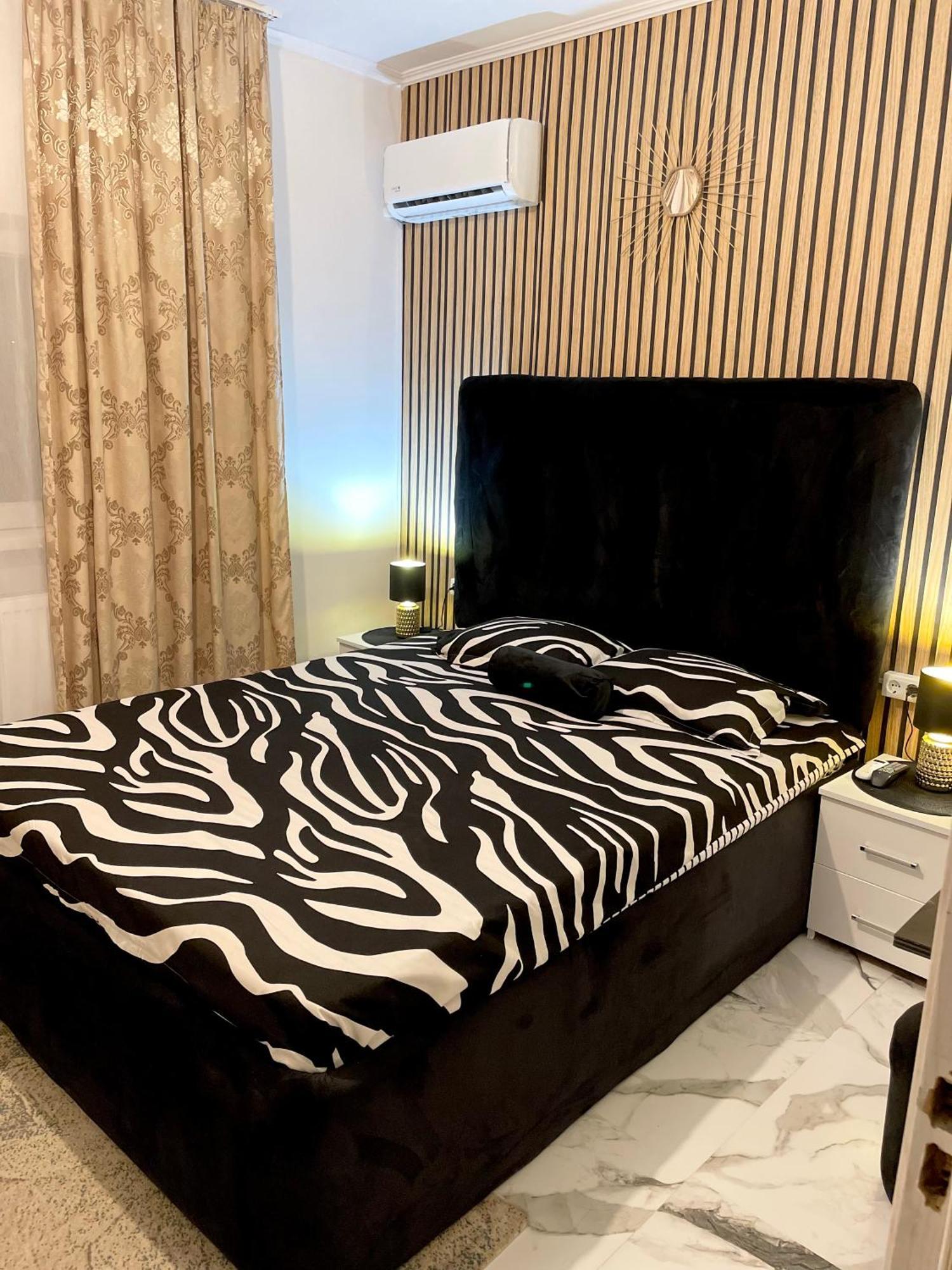 Vila Cris Apartments Năvodari Εξωτερικό φωτογραφία