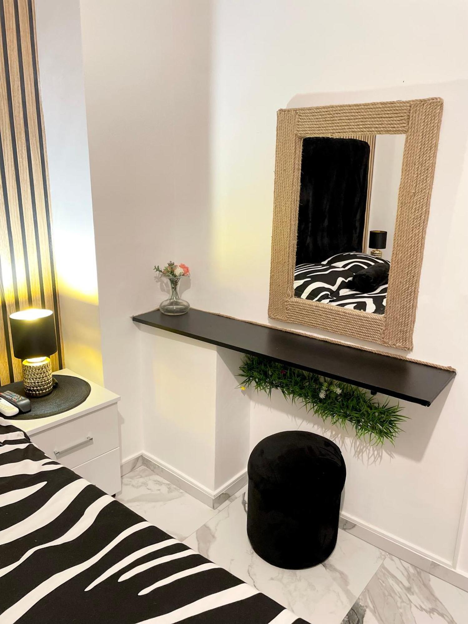 Vila Cris Apartments Năvodari Εξωτερικό φωτογραφία