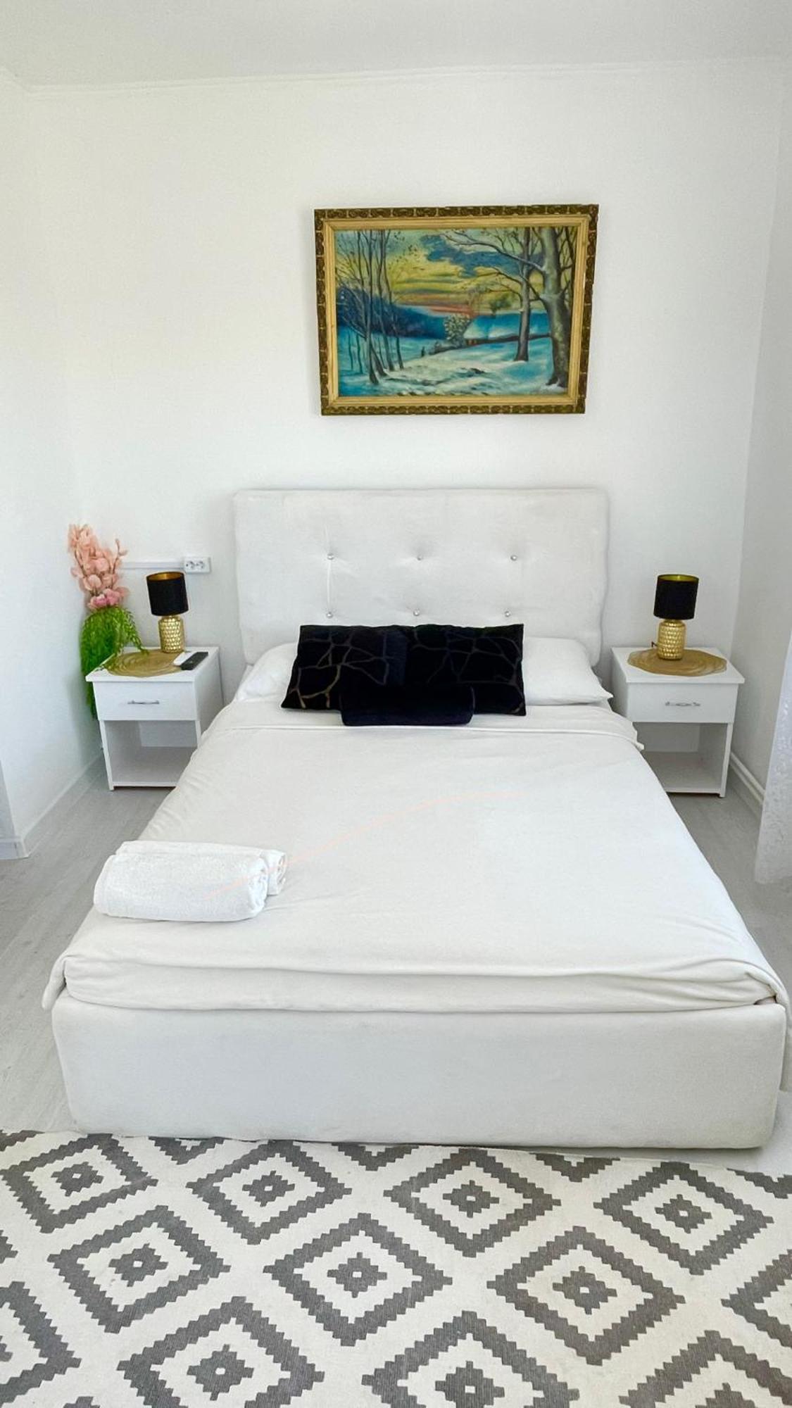 Vila Cris Apartments Năvodari Εξωτερικό φωτογραφία